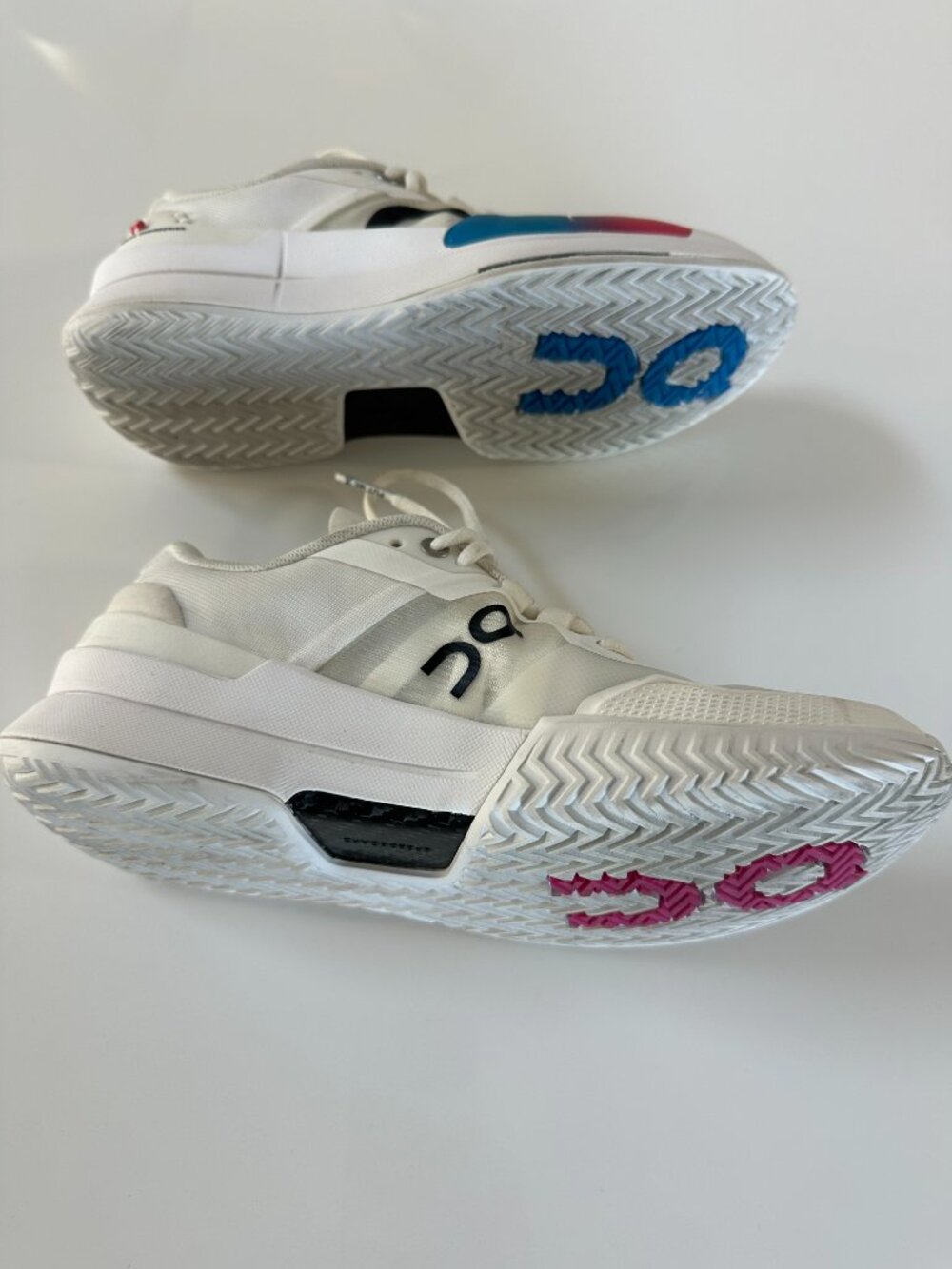 ON Wmns The Roger Pro 2 size 7 - Picture 5 of 5